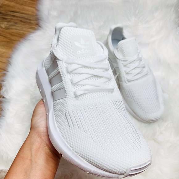 cloud white swift run